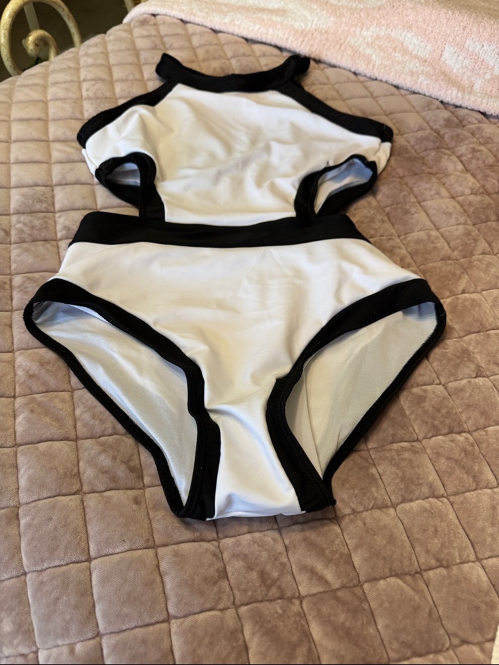 White and Black Contrast one-Piece Swim Suit